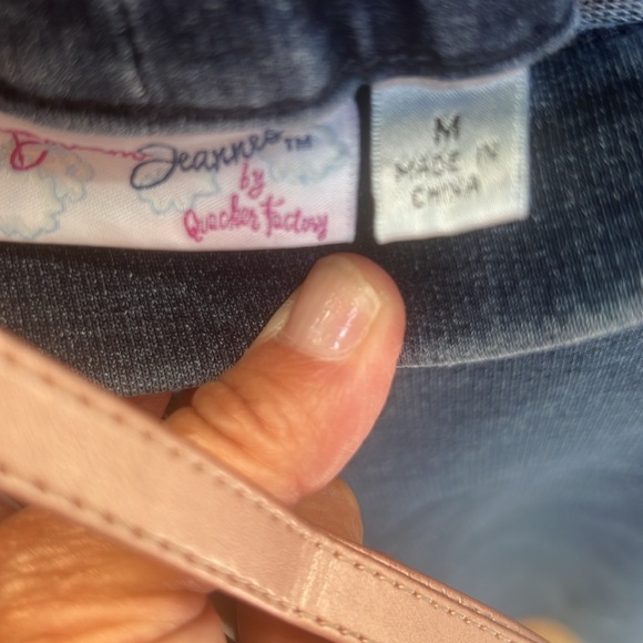 Women’s Dream Jeanne’s by Quackery Factory Capri jeans - Picture 4 of 6